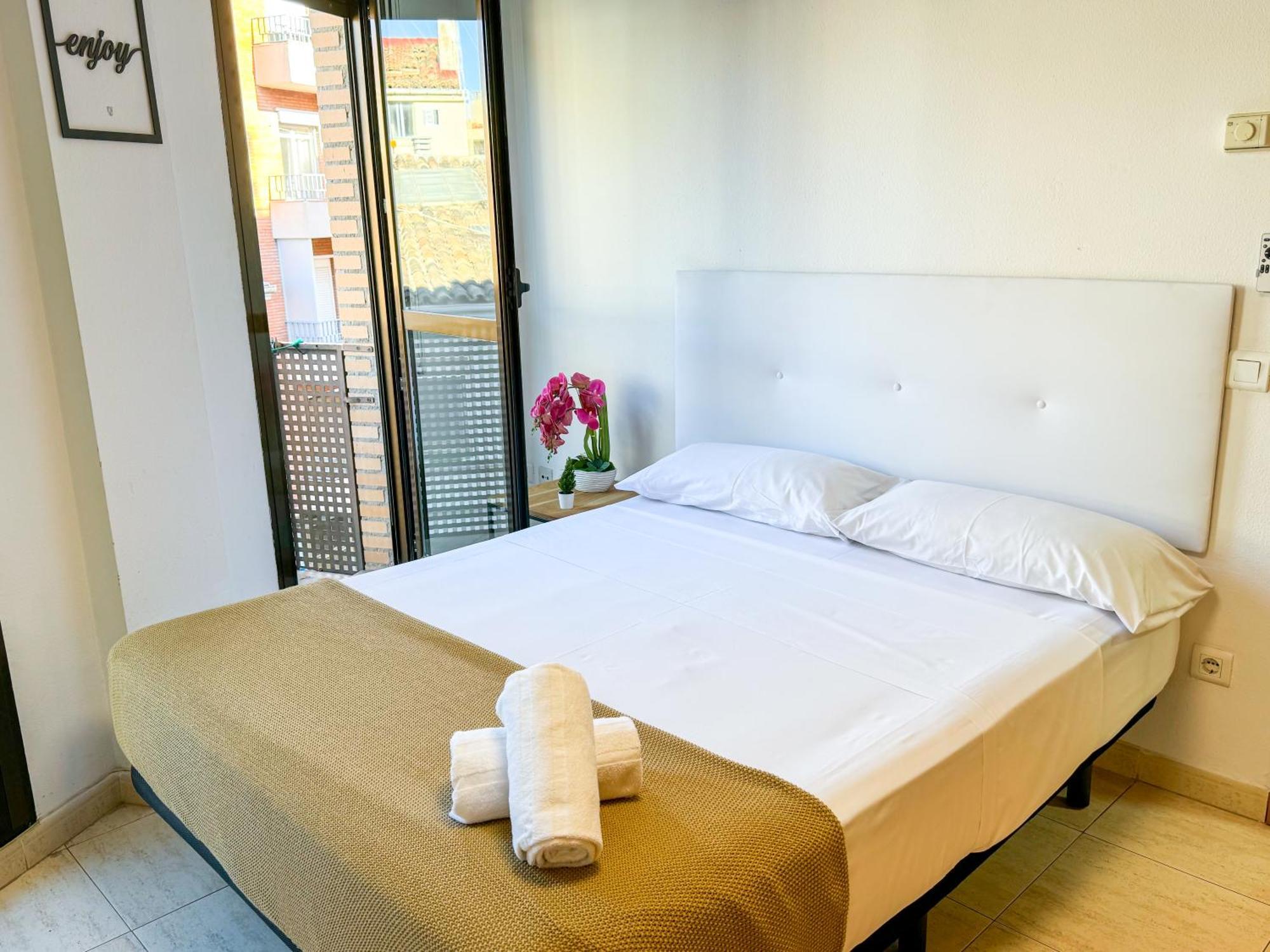 Enjoy El Pilar Turistea Appartement Zaragoza Buitenkant foto